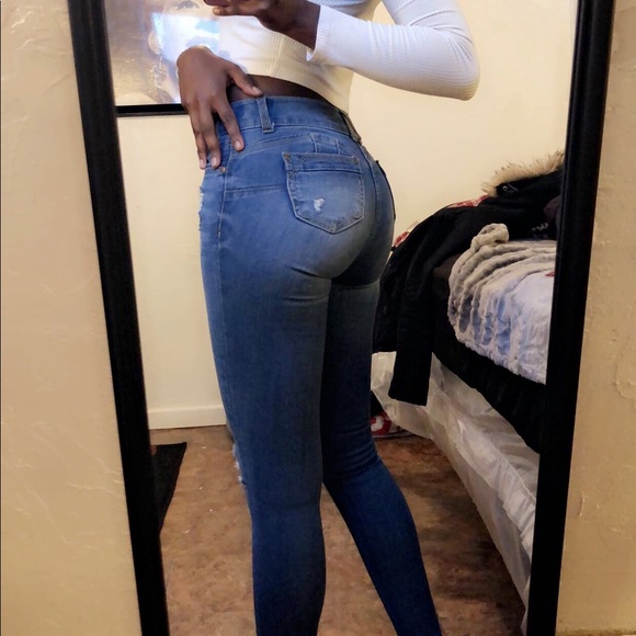 Jeans - Picture 2 of 4